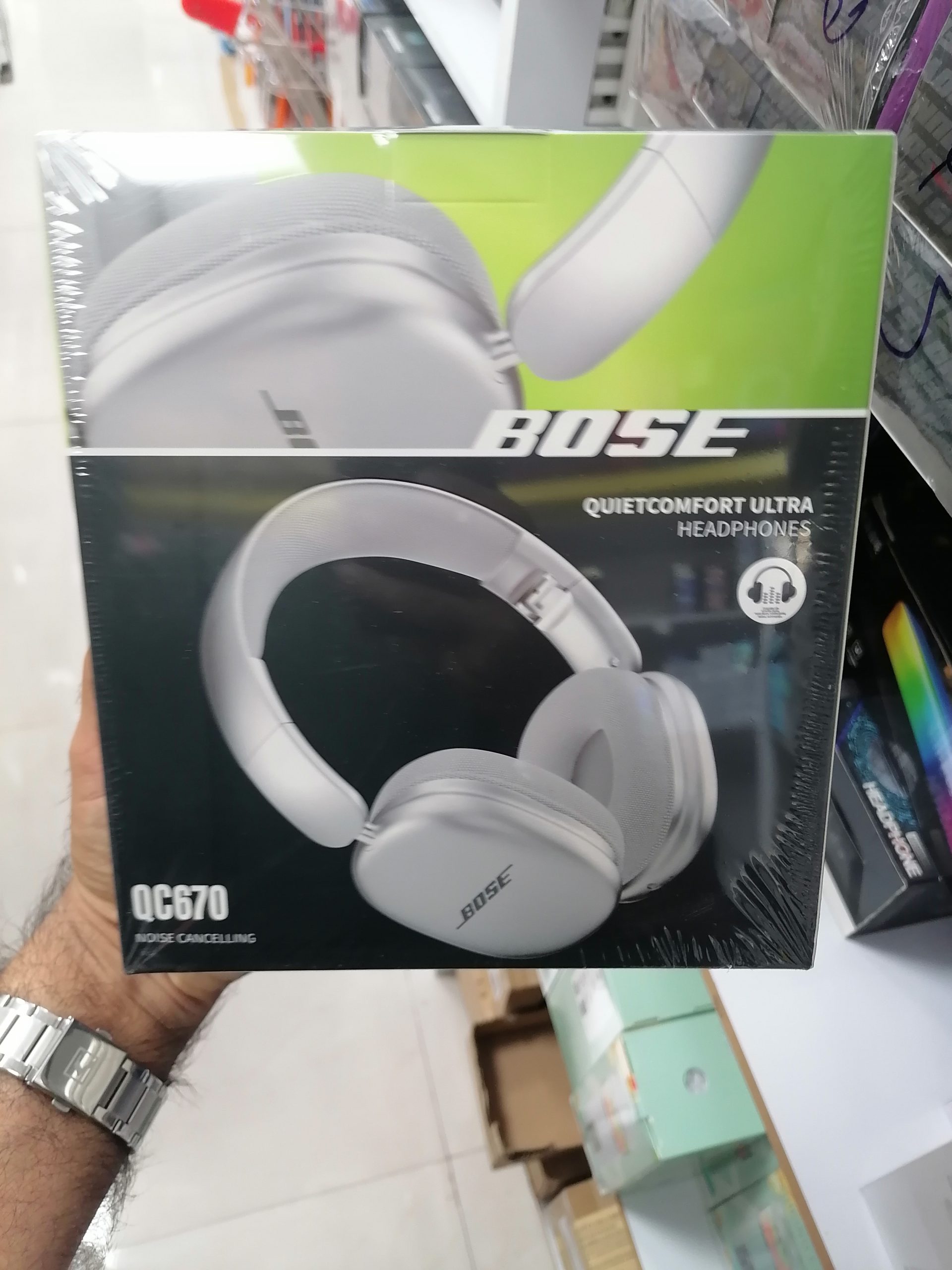 هدفون بلوتوثی طرح Bose مدل QC670 با طراحی حرفه‌ای و کیفیت صدای مناسب |عمده و تک