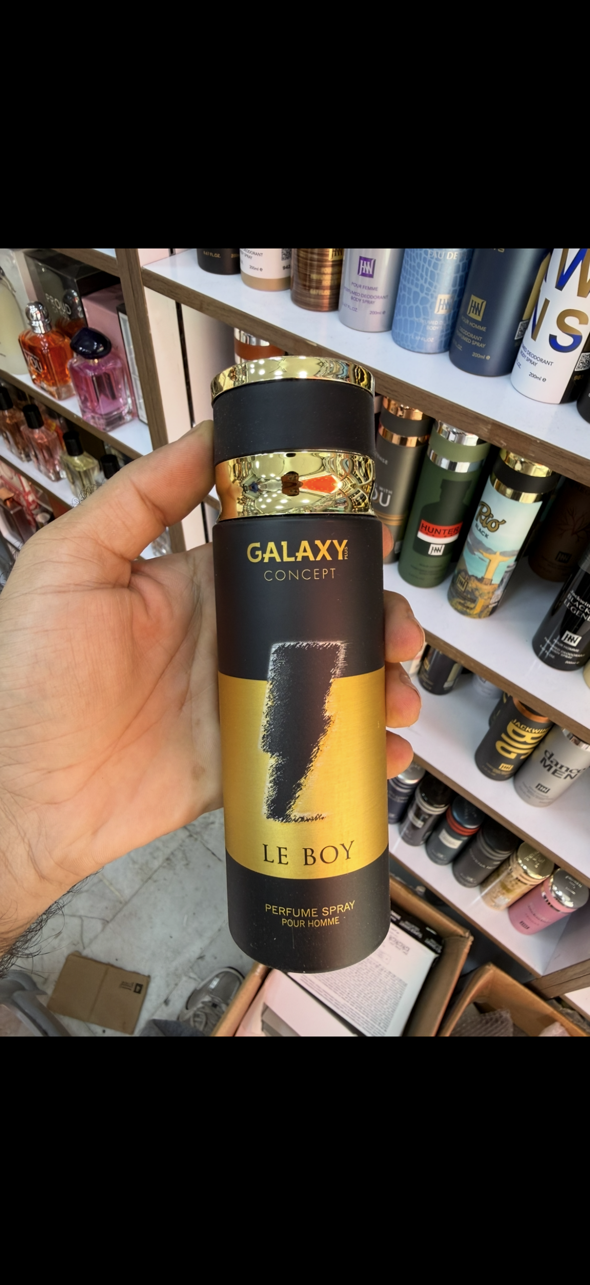 اسپری بدن و عطر مردانه اورجینال Galaxy Plus مدل Le Boy حجم ۲۰۰ میل (عمده و تک)